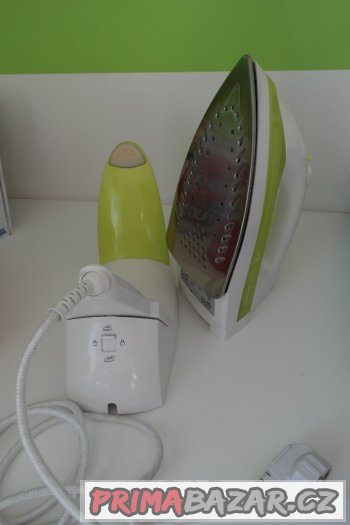 BEZKABELOVÁ NAPAŘOVACÍ ŽEHLIČKA 2000 W – fotografie 4