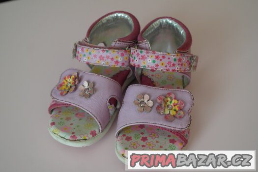 sandálky pro holku , stélka 14,5 cm – fotografie 3