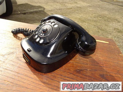 Starý černý bakelitový telefon - bulharský – fotografie 3