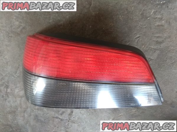 Levé zadní světlo PEUGEOT 306 – fotografie 1