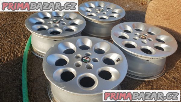 alu kola elektrony Alfa romeo v super stavu 5x98 6.5jx15 et41.5 r1