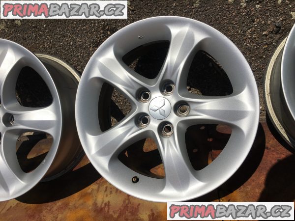 5x114.3 R17 - originál hliníková sada Mitsubishi - ET 46 – fotografie 5