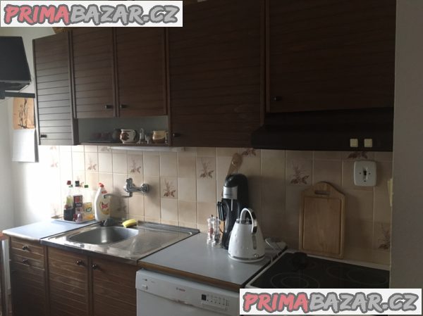 Prodám kuchyňskou linku - velmi dobrý stav – fotografie 1