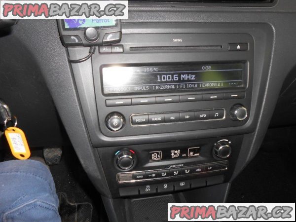 Škoda Rapid, 1.6TDi, 66kW, nový ČR, luxusní stav!!! – fotografie 6