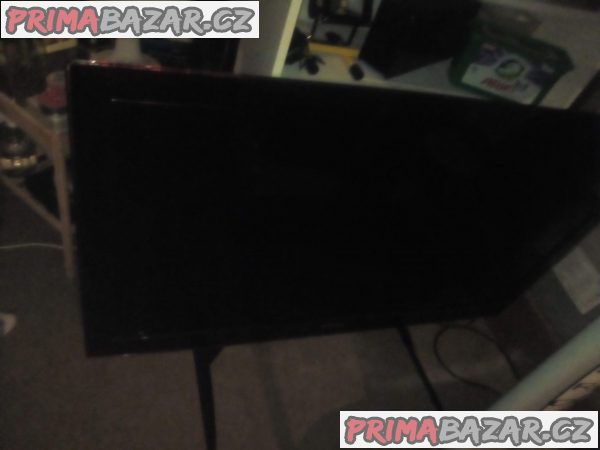 TV 125 cm a 125 a jedna 50 cm volejte – fotografie 5