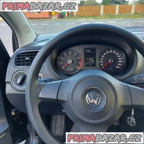 Volkswagen POLO 1,2 koupeno v ČR – fotografie 4