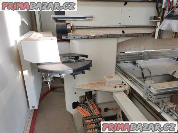 CNC dřevoobráběcí centrum – fotografie 8