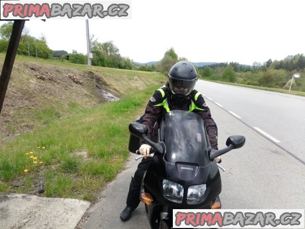 Honda VFR 750 rc36 – fotografie 2