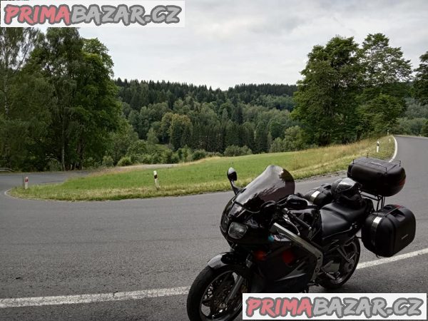 Honda VFR 750 rc36 – fotografie 4