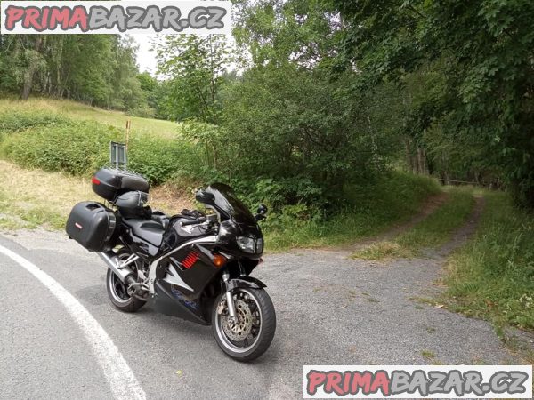 Honda VFR 750 rc36 – fotografie 5