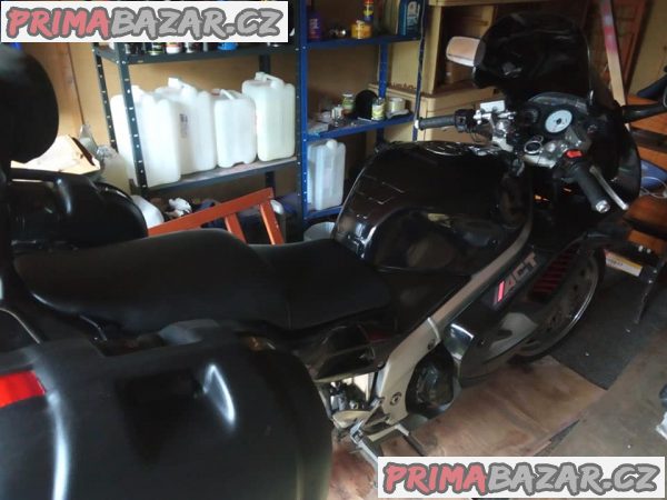 Honda VFR 750 rc36 – fotografie 6