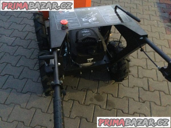 Motorové kolečko - čtyřtaktní motor – fotografie 5