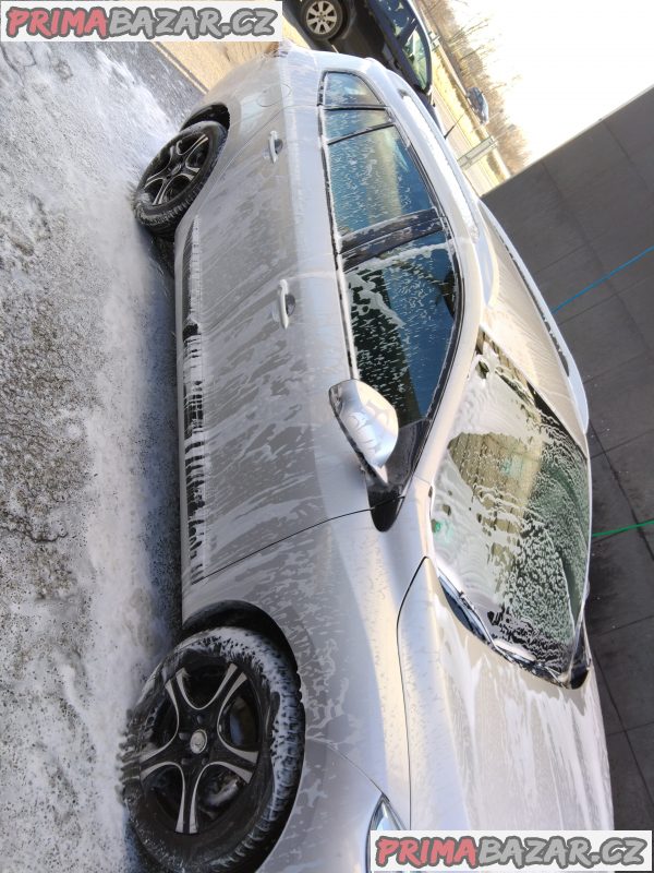Renault Megane lll,  r.v. 2010 , 1.5 DCI 78kW – fotografie 2