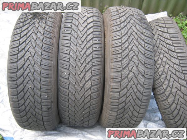 Prodám čtyři kusy zimních pneumatik 195/65R15T Continental-250kč.kus. – fotografie 1