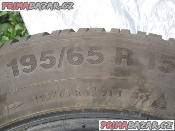 Prodám čtyři kusy zimních pneumatik 195/65R15T Continental-250kč.kus. – fotografie 2