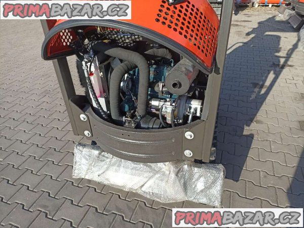 Bagr Kubota minibagr 1200 kg CR12 se lžící – fotografie 4
