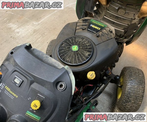 John Deere X165 – fotografie 3