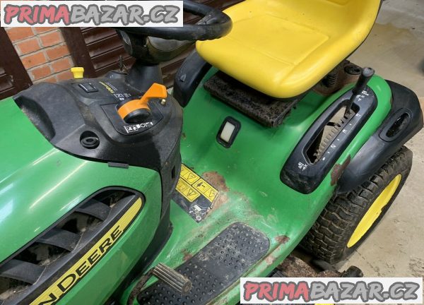 John Deere X165 – fotografie 5