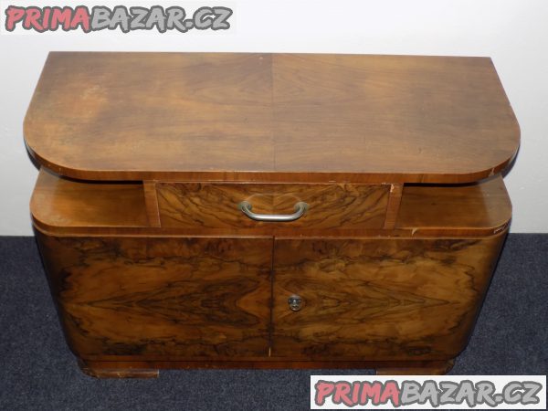 starý nábytek – fotografie 4