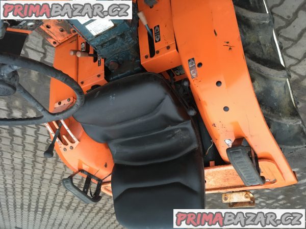 traktor kubota 4x4, kubota B1702DT, výkon 17 Hp – fotografie 6