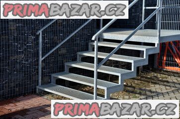 Kovovýroba - vrata, brány, ploty, zábradlí, schodiště apod. – fotografie 4