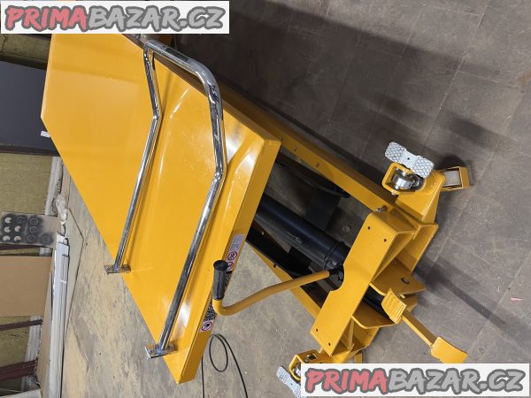 Hydraulicky stul – fotografie 1
