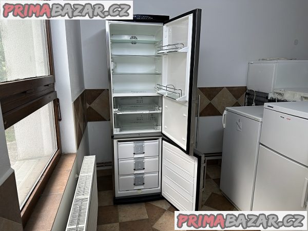 302 Lednice kombinovaná LIEBHERR KGBes 4046 nerez BIOFRESH – fotografie 2