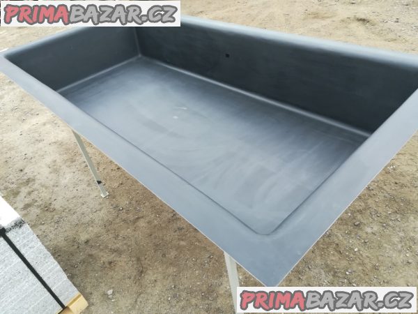 Obdélníková sklolaminátová nádoba 150x300 cm – fotografie 1
