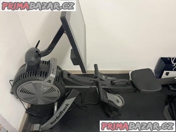 veslovací trenažer NordicTrack  WR900 – fotografie 1