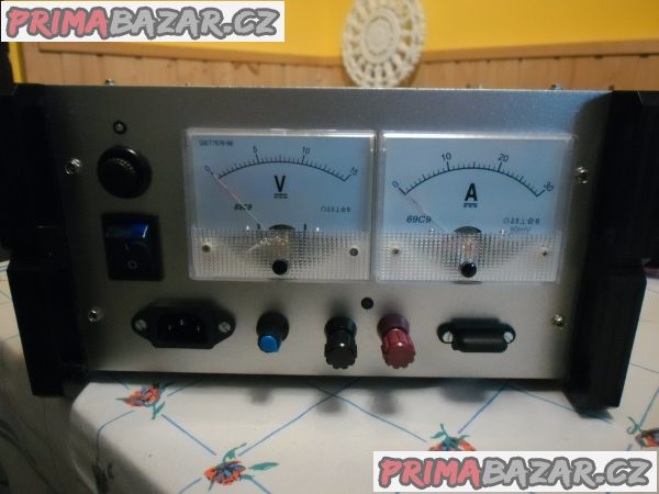 výkonný napajecí zdroj pro radiostanice 13,8V/30A – fotografie 3
