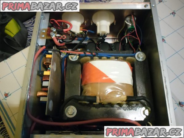 Výkonný napájecí zdroj pro radiostanice 13,8V/40A – fotografie 3