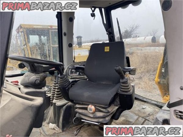 Rypadlo JCB 3CX – fotografie 6