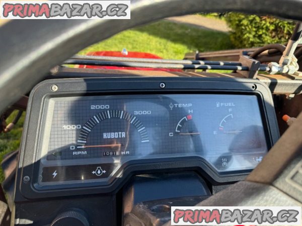 Traktor Kubota Saturn X – fotografie 2