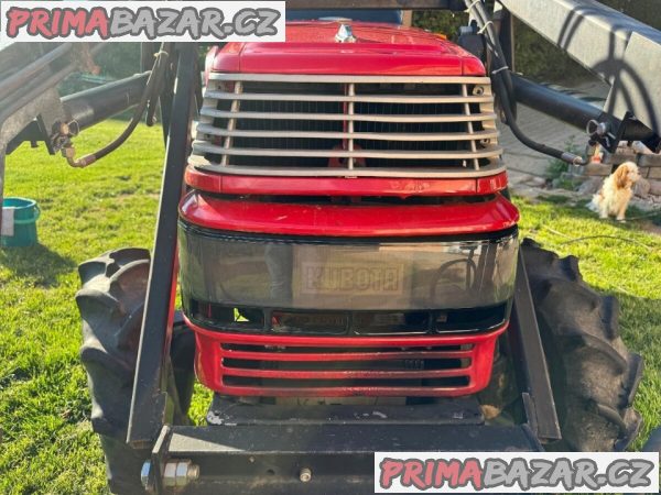 Traktor Kubota Saturn X – fotografie 5