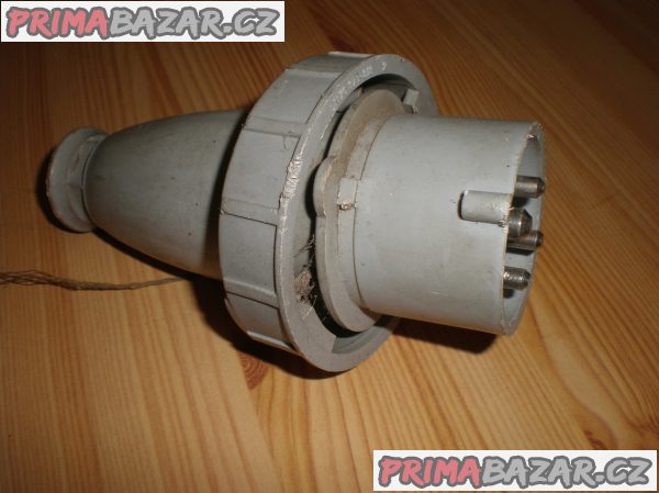 VIDLICE ZÁSTRČKA 16 A / 400V – fotografie 1