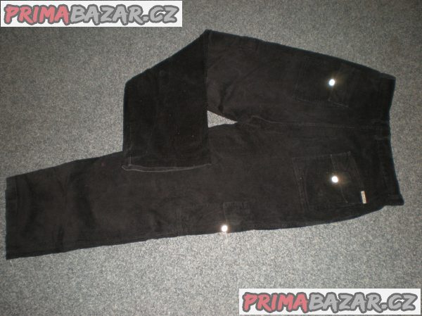 MANŽESTR JEANS – fotografie 1
