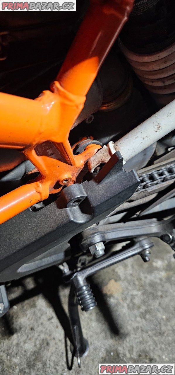 Prodám KTM 390 Duke 2017 – STK do 2028, Akrapovič, pojízdná, k opravě, cena k jednání – fotografie 5