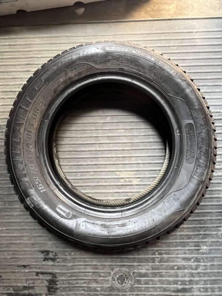 Pneu 165/70 R14, kusové, do rezervy (Fabia atd) – fotografie 1