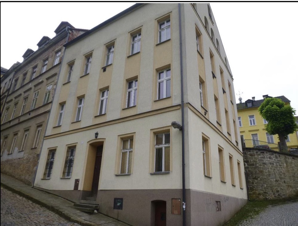 BJ Karlovy Vary, 2+KK, podl. Pl. 39 m2 – fotografie 1