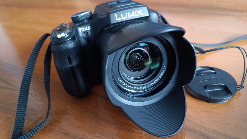 Digitální fotoaparát Panasonic LUMIX DMC-FZ48 – fotografie 3