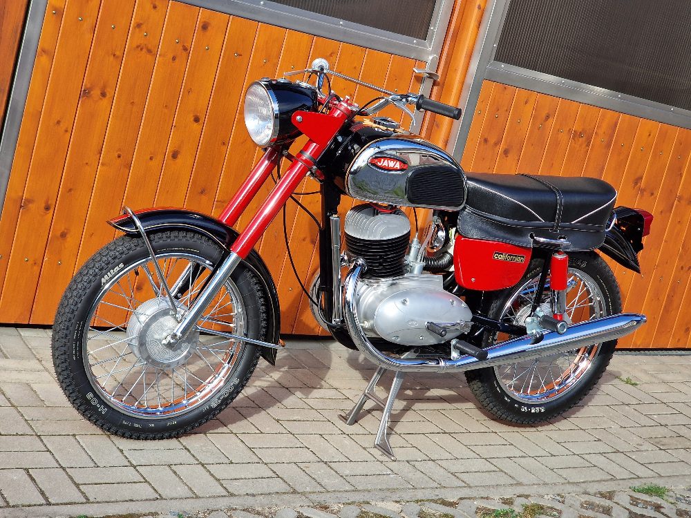 Jawa 250-590/05 Po Renovaci – fotografie 1