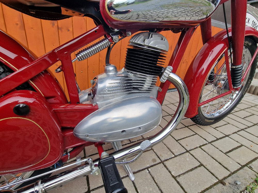 Jawa 250 pérák 1950 Po Renovaci – fotografie 8